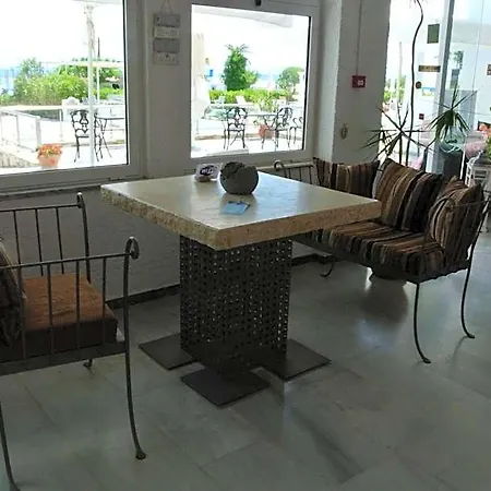 Kokalakis 酒店 Andimakhia